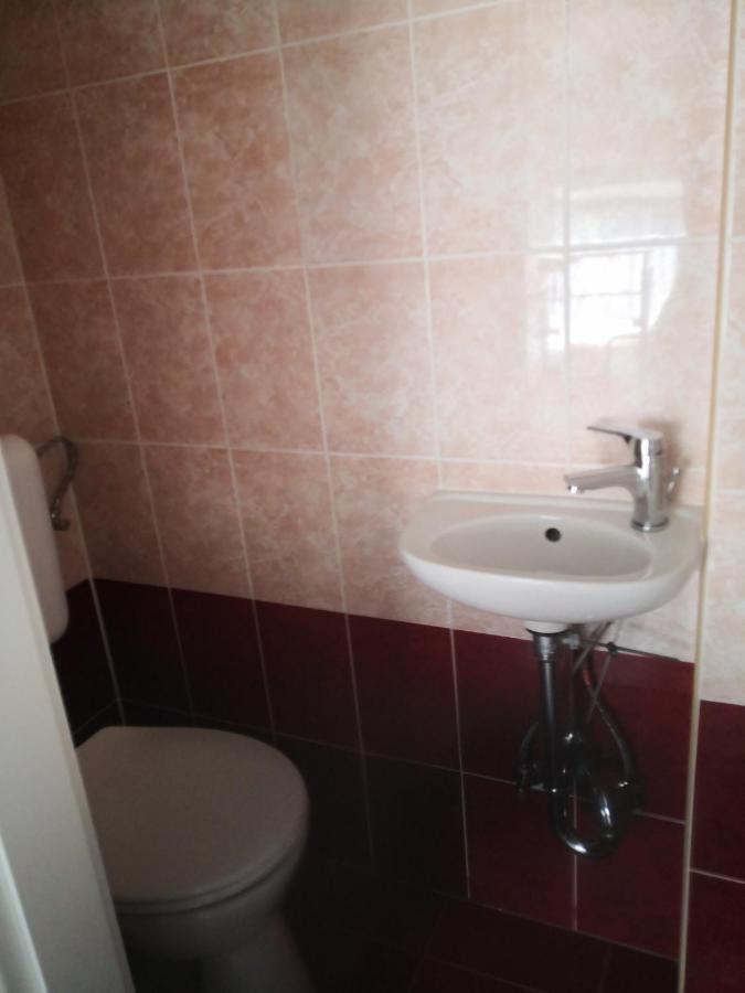 Kupola Apartman Сегед Екстериор снимка