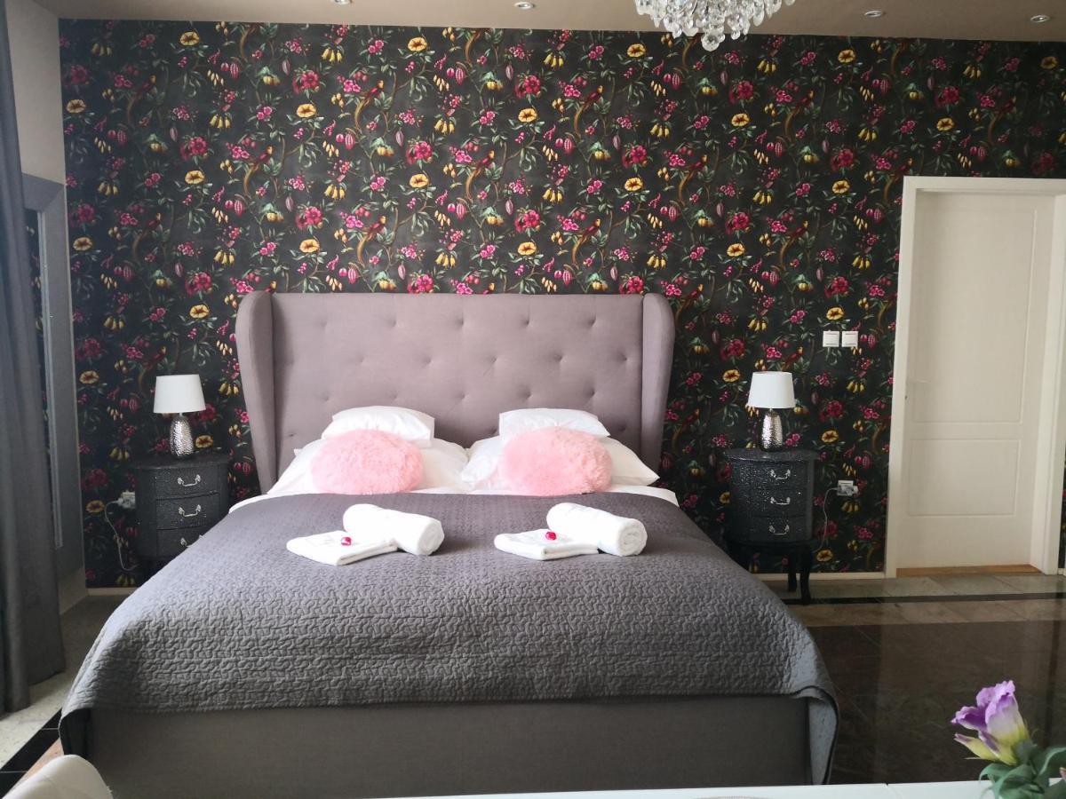 Kupola Apartman Сегед Екстериор снимка