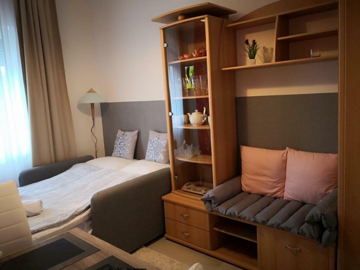 Kupola Apartman Сегед Екстериор снимка