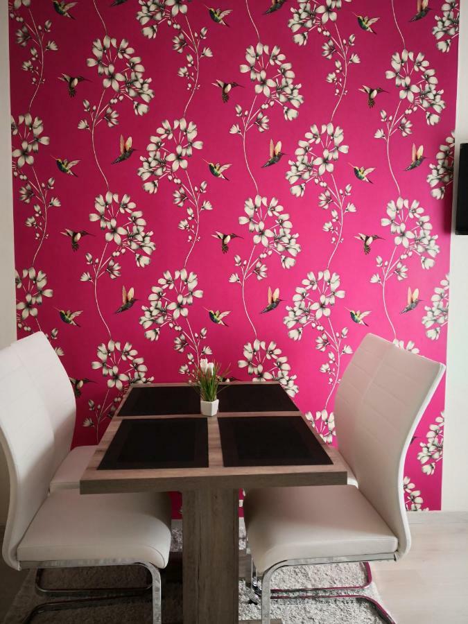 Kupola Apartman Сегед Екстериор снимка