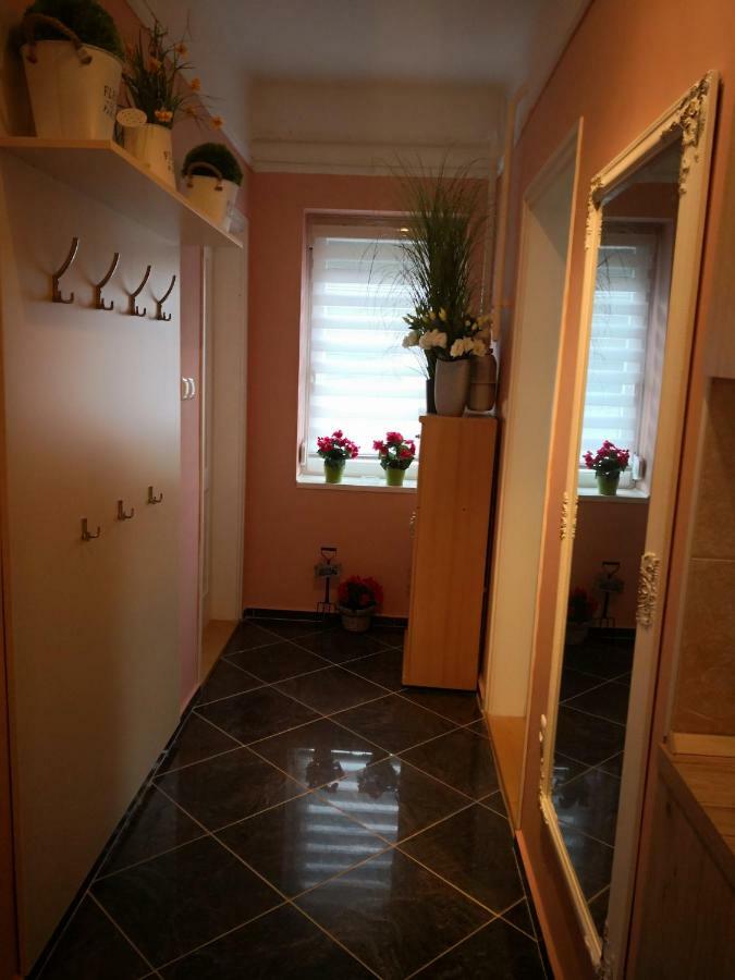Kupola Apartman Сегед Екстериор снимка