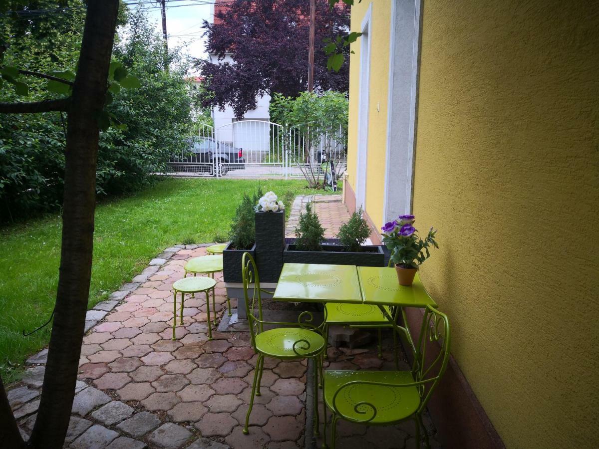 Kupola Apartman Сегед Екстериор снимка