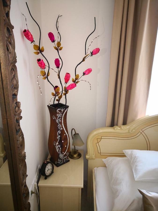 Kupola Apartman Сегед Екстериор снимка
