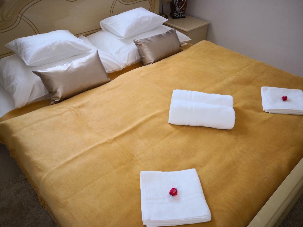 Kupola Apartman Сегед Екстериор снимка